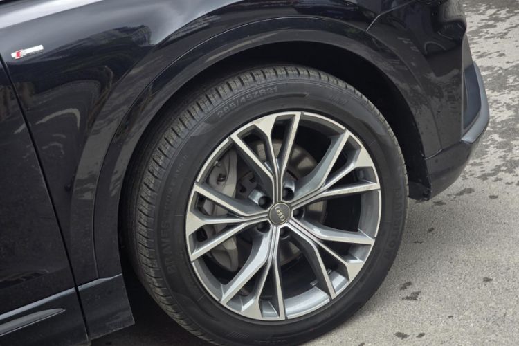 Used Audi Q8 2019 55 TFSI Luxury Dynamic Model Exterior 8