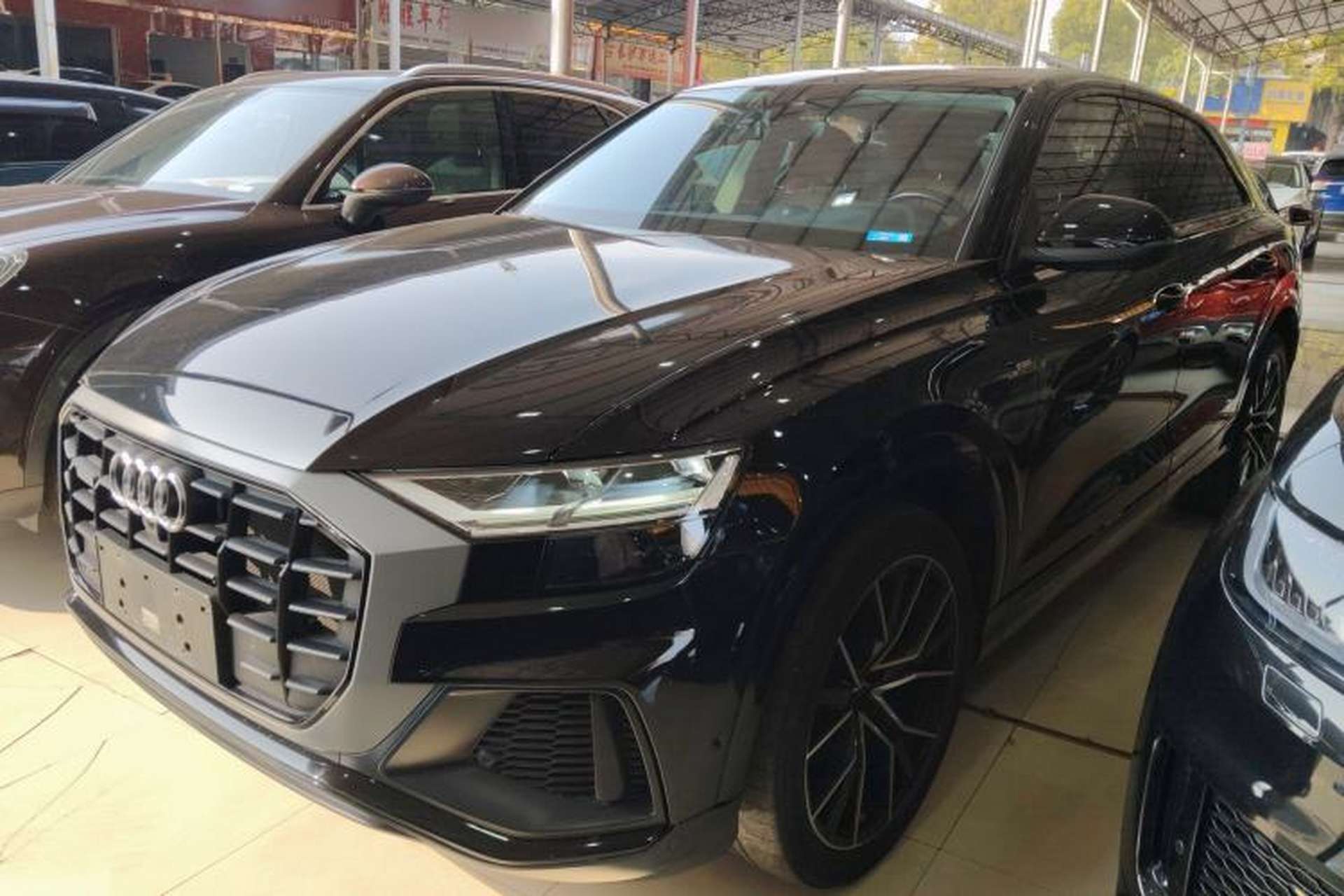 Used Audi Q8 2019 55 TFSI Luxury Dynamic Model Front Left 45 Deg