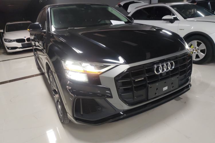 Used Audi Q8 2019 55 TFSI Luxury Dynamic Model Front Right 45 Deg