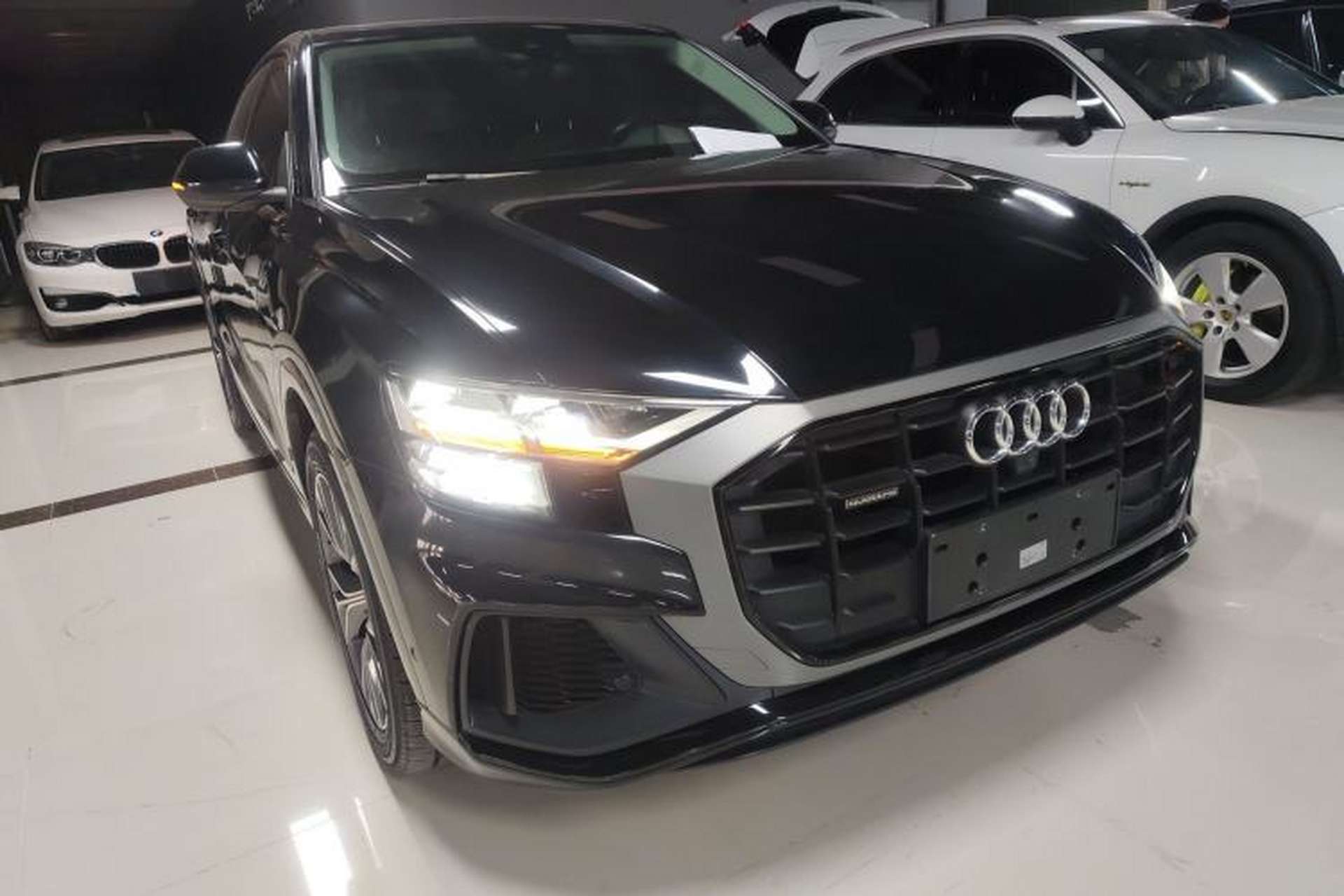 Used Audi Q8 2019 55 TFSI Luxury Dynamic Model Front Right 45 Deg