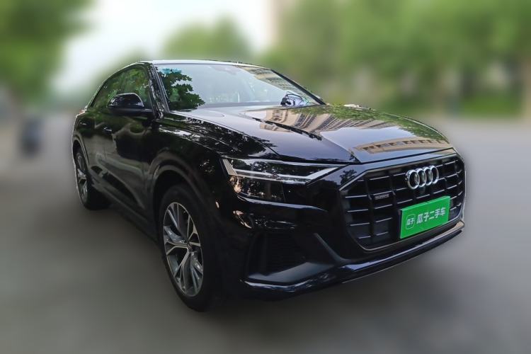 Used Audi Q8 2019 55 TFSI Luxury Dynamic Model Front Right 45 Deg