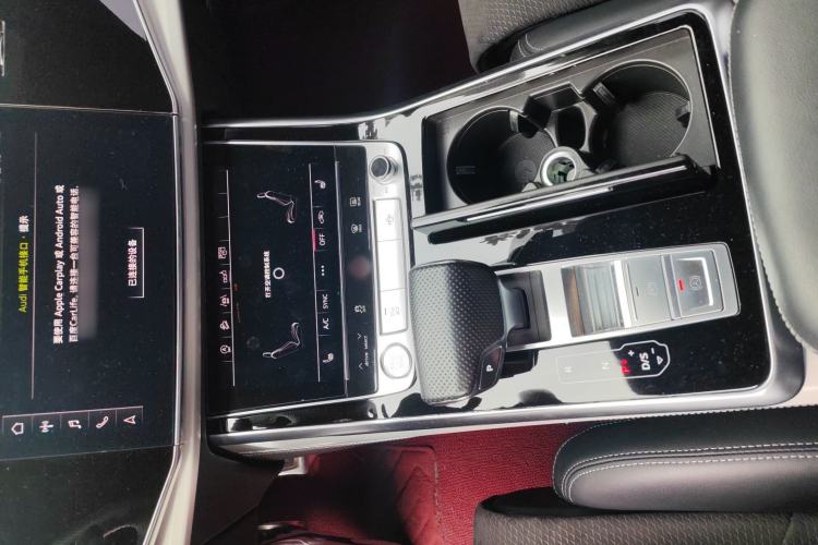 Used Audi Q8 2019 55 TFSI Prestige Dynamic Edition Gear Lever