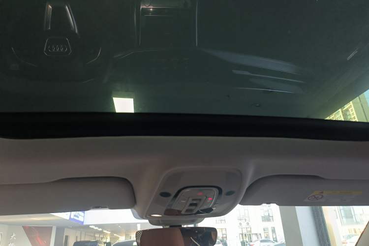 Used Audi Q8 2019 45 TFSI Luxury Prestige Edition Headliner