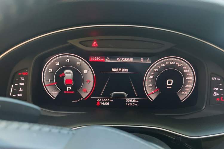 Used Audi Q8 2019 55 TFSI Luxury Dynamic Model Instrument Cluster