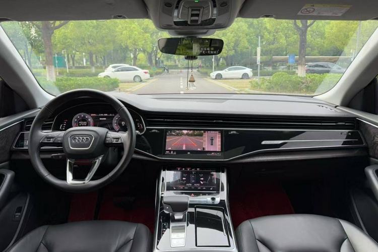 Used Audi Q8 2019 55 TFSI Luxury Dynamic Model Interior 1