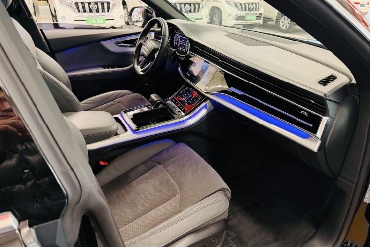Used Audi Q8 2019 55 TFSI Prestige Dynamic Edition Interior 10