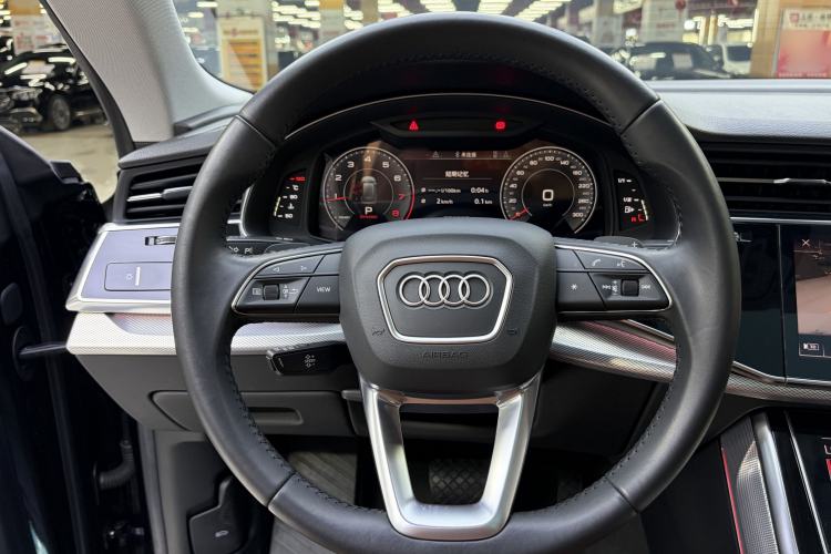 Used Audi Q8 2019 45 TFSI Luxury Prestige Edition Interior 2