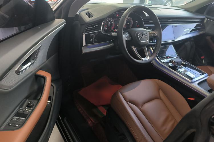 Used Audi Q8 2019 45 TFSI Luxury Prestige Edition Interior 3