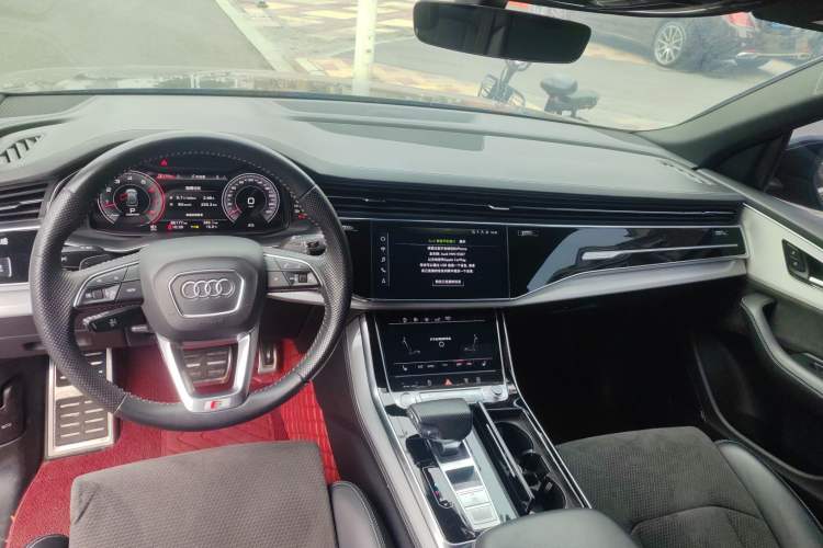 Used Audi Q8 2019 55 TFSI Prestige Dynamic Edition Interior 3