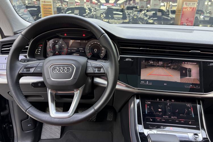 Used Audi Q8 2019 45 TFSI Luxury Prestige Edition Interior 3
