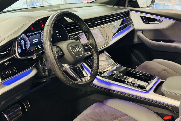 Used Audi Q8 2019 55 TFSI Prestige Dynamic Edition Interior 6