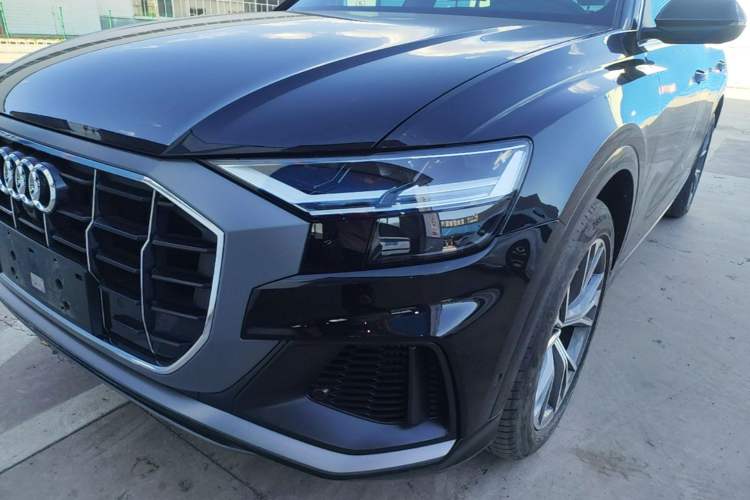 Used Audi Q8 2019 55 TFSI Luxury Dynamic Model Left Front Headlight