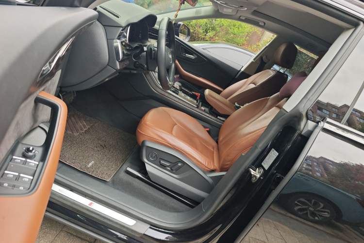 Used Audi Q8 2019 45 TFSI Prestige Dynamic Edition Left Front Seat