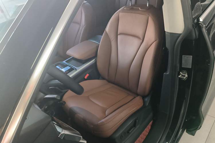 Used Audi Q8 2019 45 TFSI Luxury Prestige Edition Left Front Seat