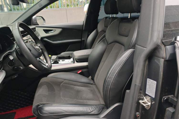 Used Audi Q8 2019 55 TFSI Prestige Dynamic Edition Left Front Seat