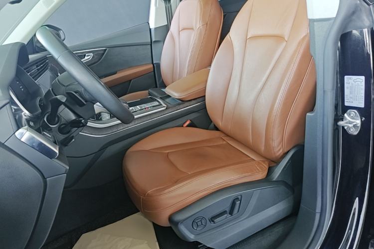 Used Audi Q8 2019 45 TFSI Prestige Dynamic Edition Left Front Seat