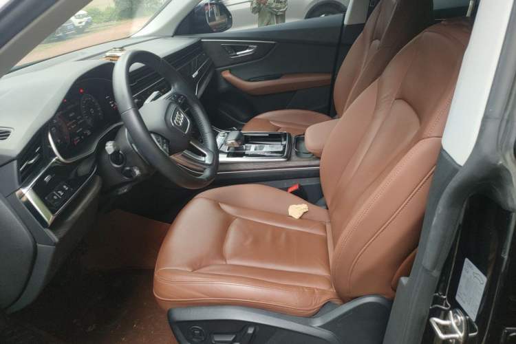 Used Audi Q8 2019 55 TFSI Luxury Dynamic Model Left Front Seat