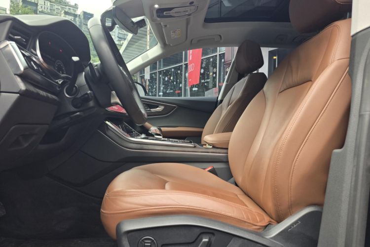 Used Audi Q8 2019 55 TFSI Luxury Dynamic Model Left Front Seat