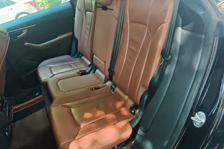 Used Audi Q8 2019 55 TFSI Luxury Dynamic Model Left Rear Seat