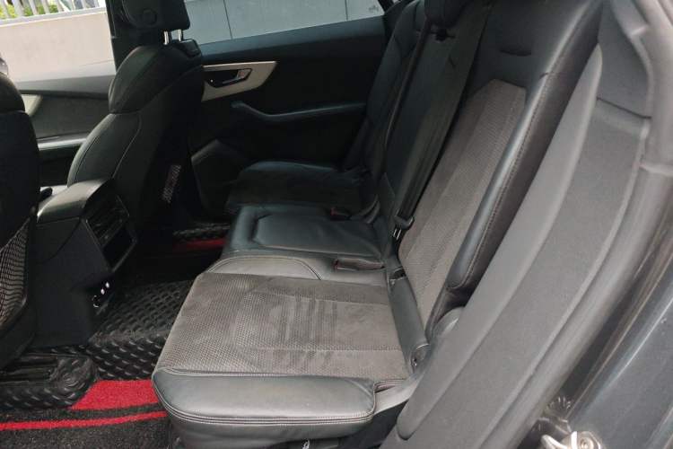 Used Audi Q8 2019 55 TFSI Prestige Dynamic Edition Left Rear Seat