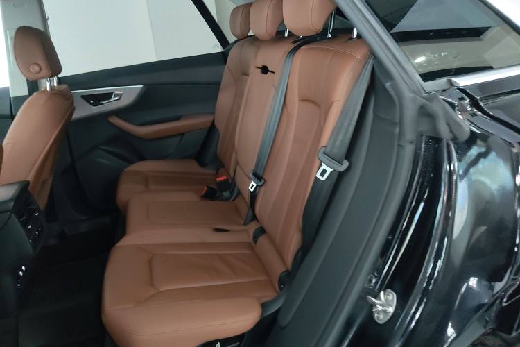 Used Audi Q8 2019 45 TFSI Luxury Prestige Edition Left Rear Seat