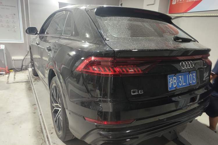 Used Audi Q8 2019 55 TFSI Prestige Dynamic Edition Rear Left 45 Deg