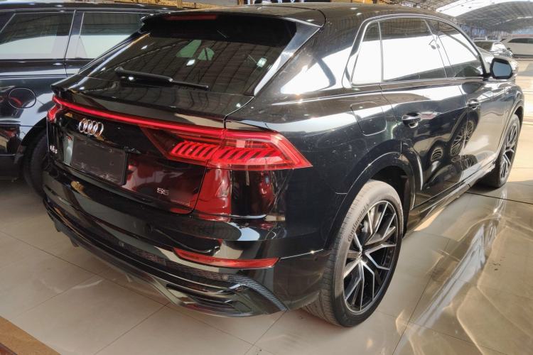 Used Audi Q8 2019 55 TFSI Luxury Dynamic Model Rear Right 45 Deg