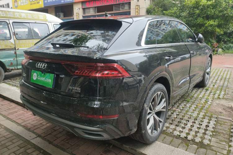 Used Audi Q8 2019 55 TFSI Luxury Dynamic Model Rear Right 45 Deg