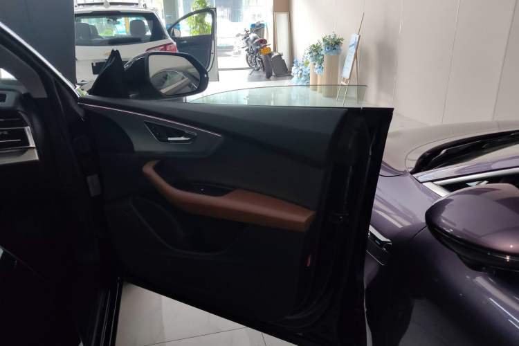 Used Audi Q8 2019 45 TFSI Luxury Prestige Edition Right Front Door Interior