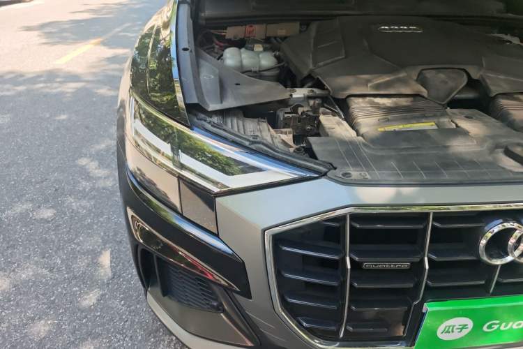 Used Audi Q8 2019 55 TFSI Luxury Dynamic Model Right Front Headlight