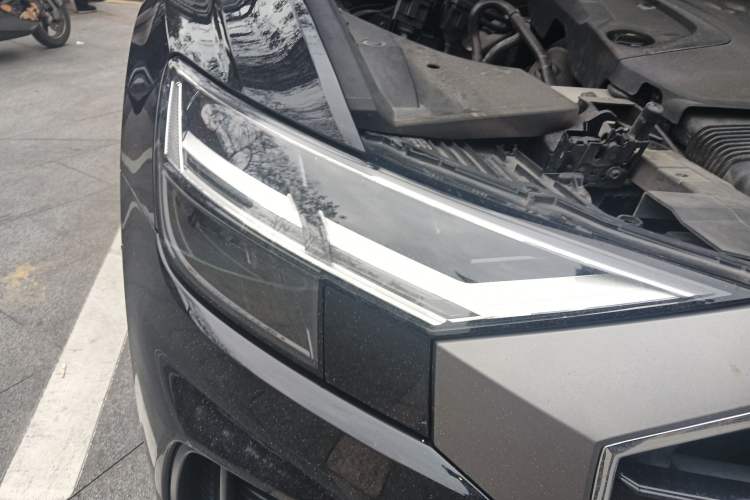 Used Audi Q8 2019 45 TFSI Luxury Prestige Edition Right Front Headlight
