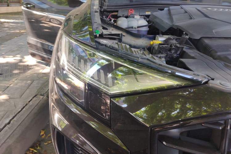Used Audi Q8  Right Front Headlight
