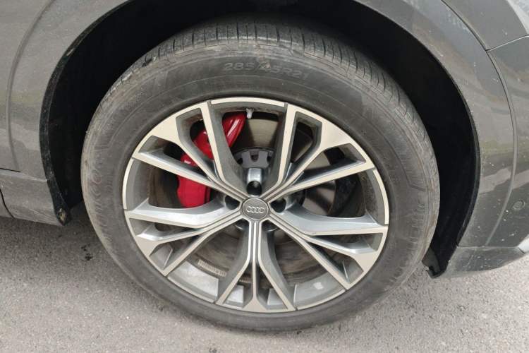 Used Audi Q8 2019 55 TFSI Prestige Dynamic Edition Right Front Wheel Hub