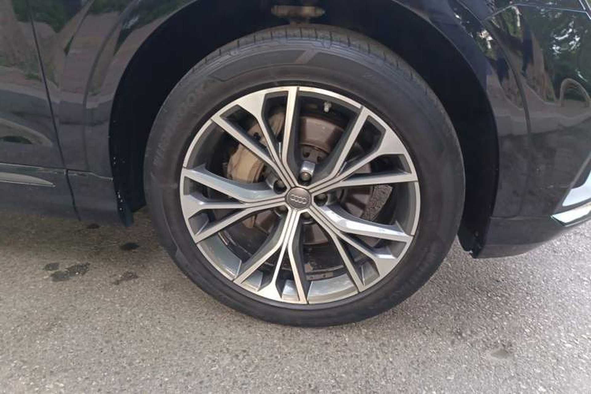 Used Audi Q8 2019 55 TFSI Luxury Dynamic Model Right Front Wheel Hub