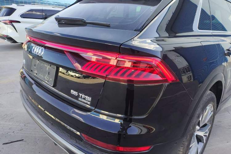 Used Audi Q8 2019 55 TFSI Luxury Dynamic Model Right Rear Taillight