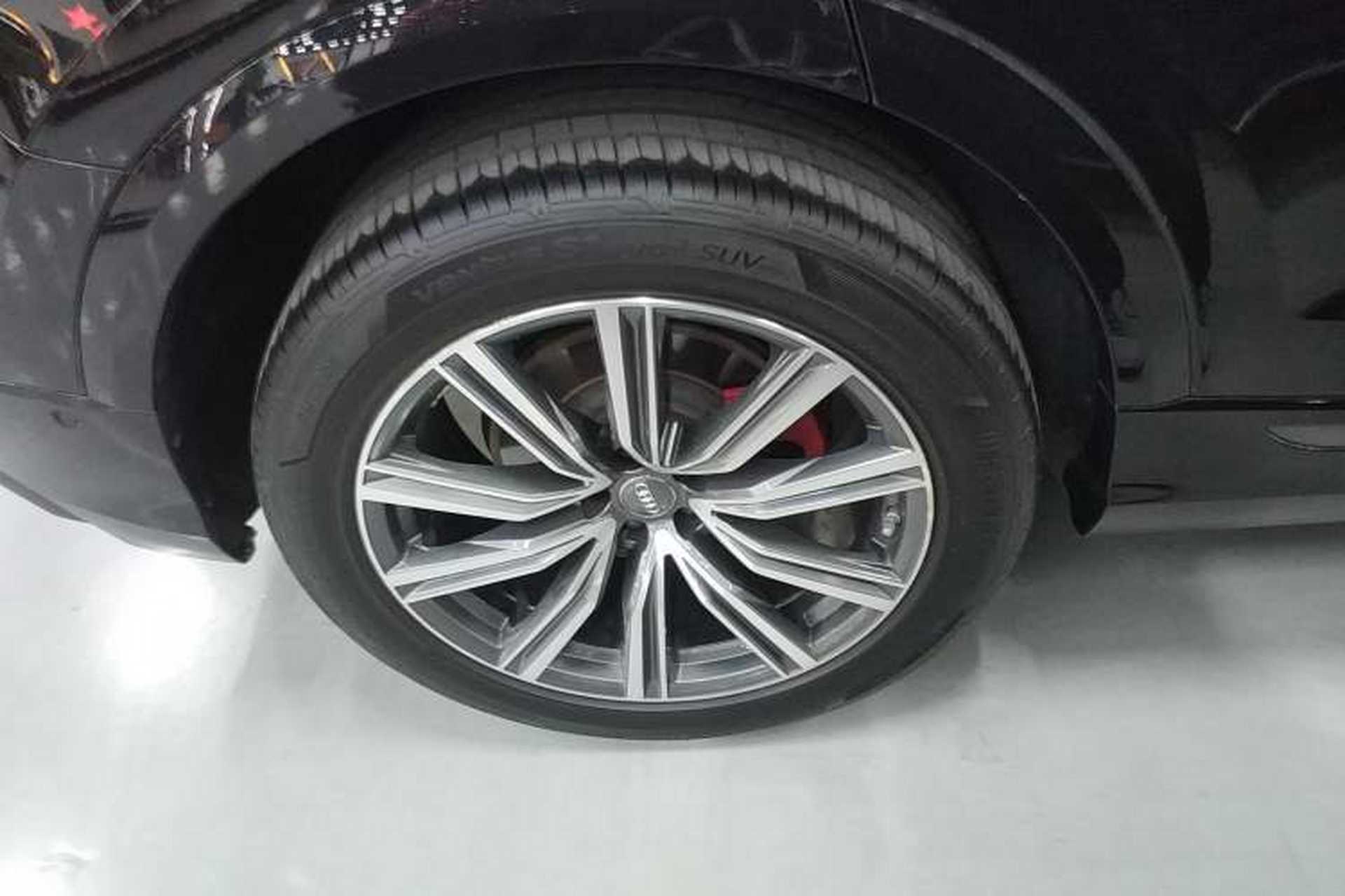 Used Audi Q8 2019 45 TFSI Prestige Dynamic Edition Right Rear Wheel Hub