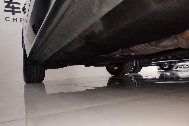 Used Audi Q8 2019 45 TFSI Luxury Prestige Edition Right Side Sill