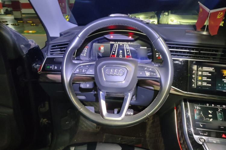 Used Audi Q8 2019 45 TFSI Luxury Prestige Edition Steering Wheel