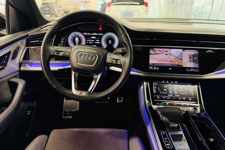 Used Audi Q8 2019 55 TFSI Prestige Dynamic Edition Steering Wheel