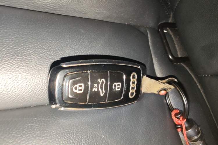 Used Audi Q8 2019 55 TFSI Prestige Dynamic Edition Vehicle Key