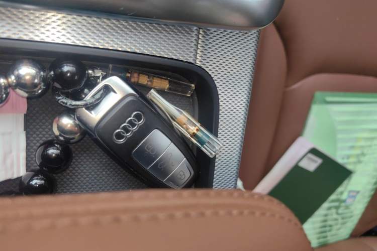 Used Audi Q8 2019 45 TFSI Luxury Prestige Edition Vehicle Key