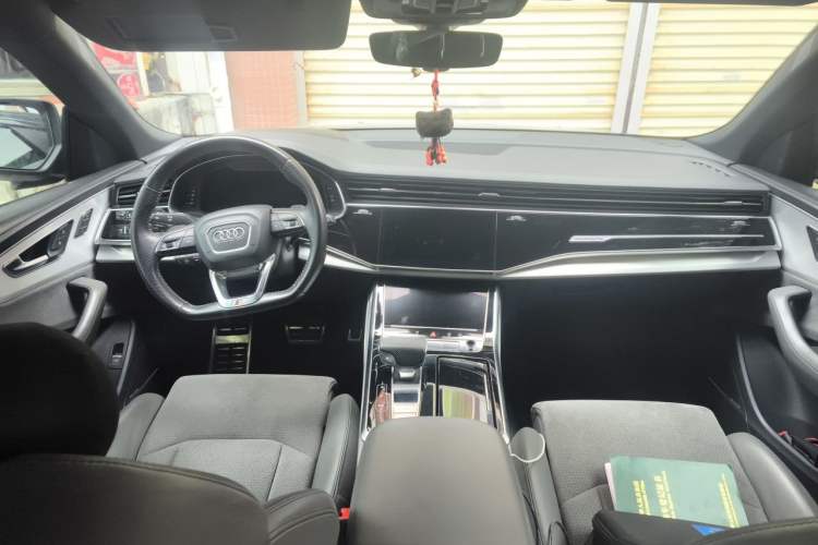 Used Audi Q8 2019 55 TFSI Ultimate Limited Edition Center Console