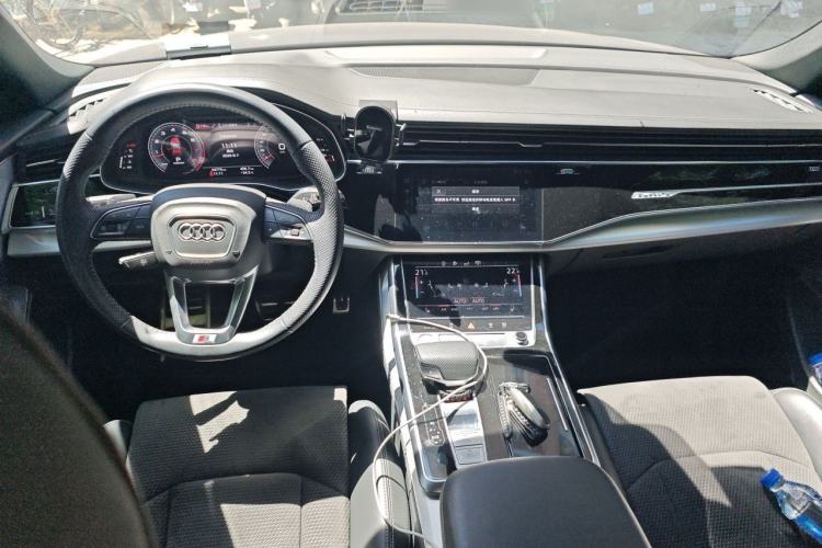 Used Audi Q8 2019 55 TFSI Prestige Dynamic Edition Center Console