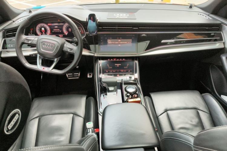 Used Audi Q8 2019 55 TFSI Luxury Dynamic Model Center Console