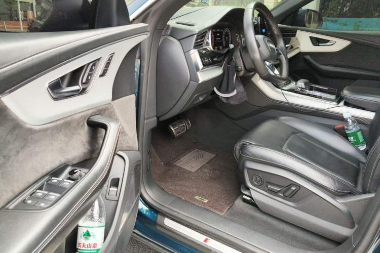 Used Audi Q8 2019 55 TFSI Luxury Dynamic Model Driver Seat