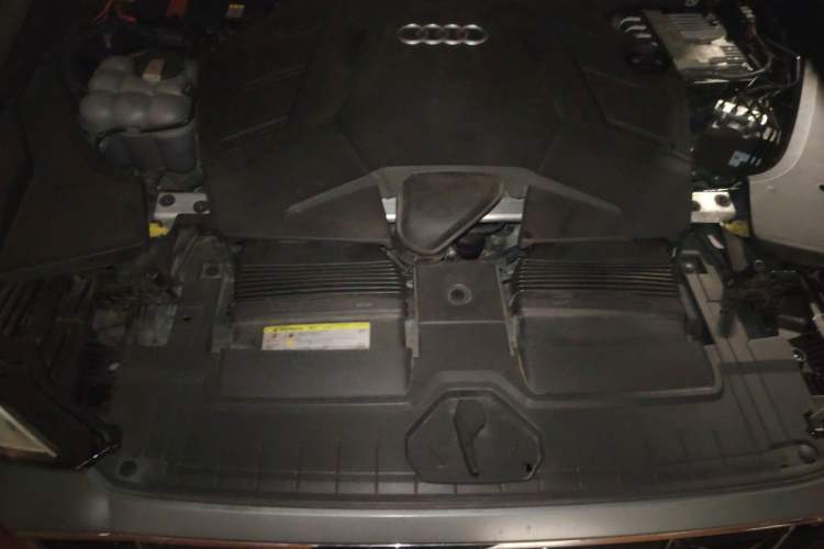 Used Audi Q8 2019 55 TFSI Prestige Dynamic Edition Engine Bay