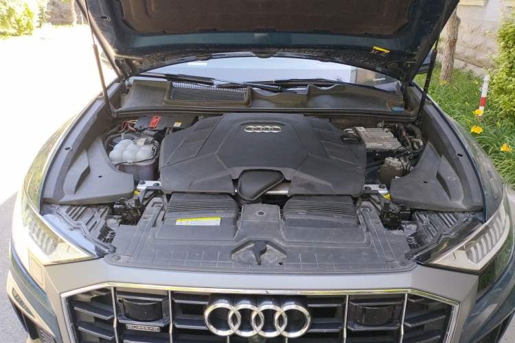 Used Audi Q8 2019 55 TFSI Luxury Dynamic Model Engine Bay