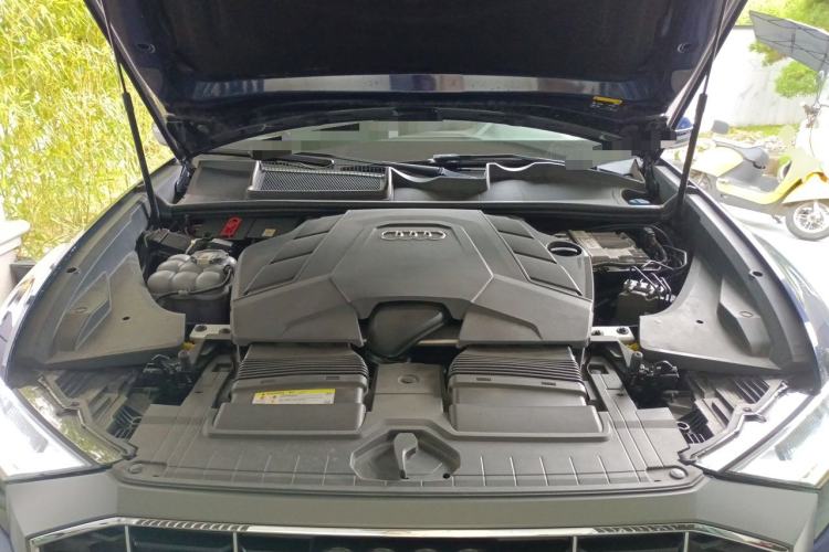 Used Audi Q8 2019 55 TFSI Prestige Dynamic Edition Engine Bay