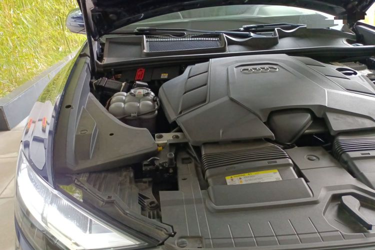 Used Audi Q8 2019 55 TFSI Prestige Dynamic Edition Engine Bay Right
