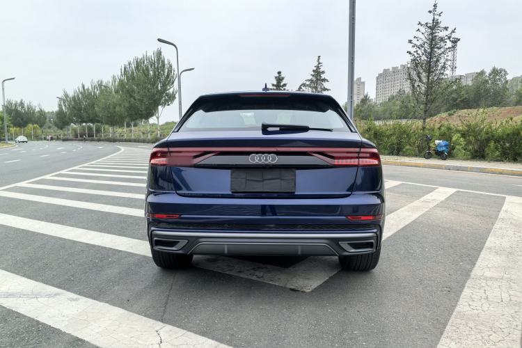 Used Audi Q8 2019 55 TFSI Luxury Dynamic Model Exterior 3